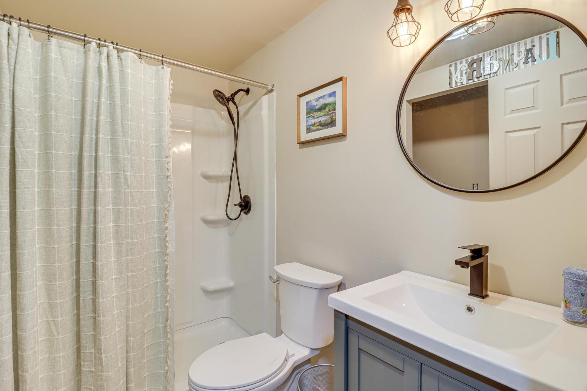 Quaint Jim Thorpe Cabin Retreat, Walk To Beach! Eksteriør billede